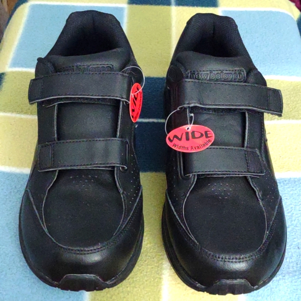 Men's New Balance Tennis Shoes